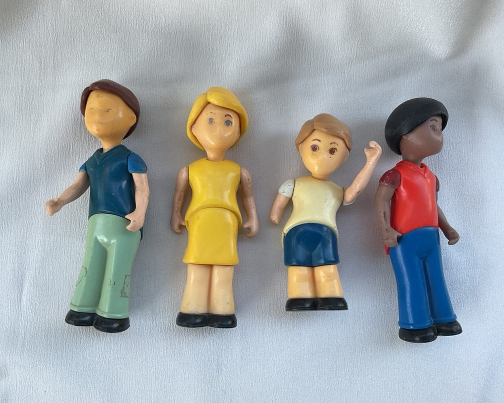 Vintage Little Tikes Dollhouse People Figures Lot of 4 Replacement Figures